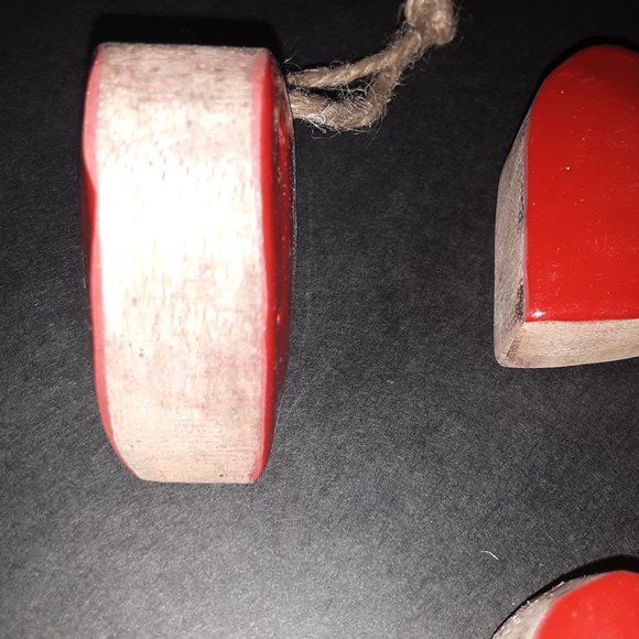 Red Heart Ornaments set of 5 - Picture 2 of 3